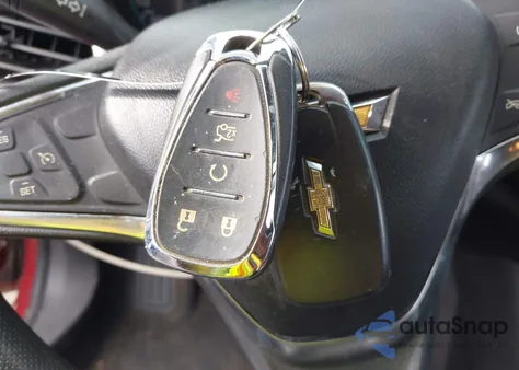 2019 Chevrolet Malibu Lt z USA, uszkodzony, nr VIN 1G1ZD5ST9KF122901